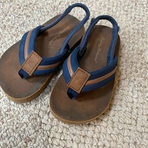 Tommy Bahama toddler strap flip flops sandals